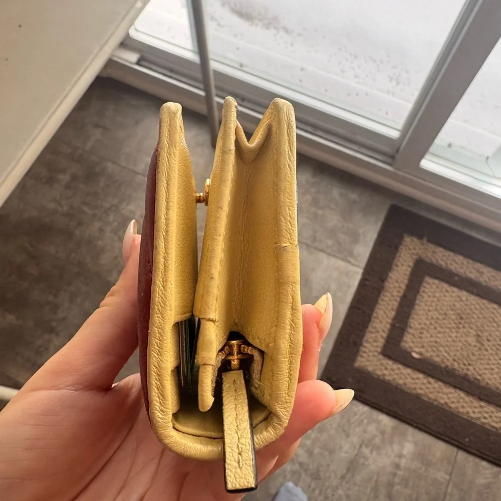 Gucci Women's Wallet - Picture 5 of 11